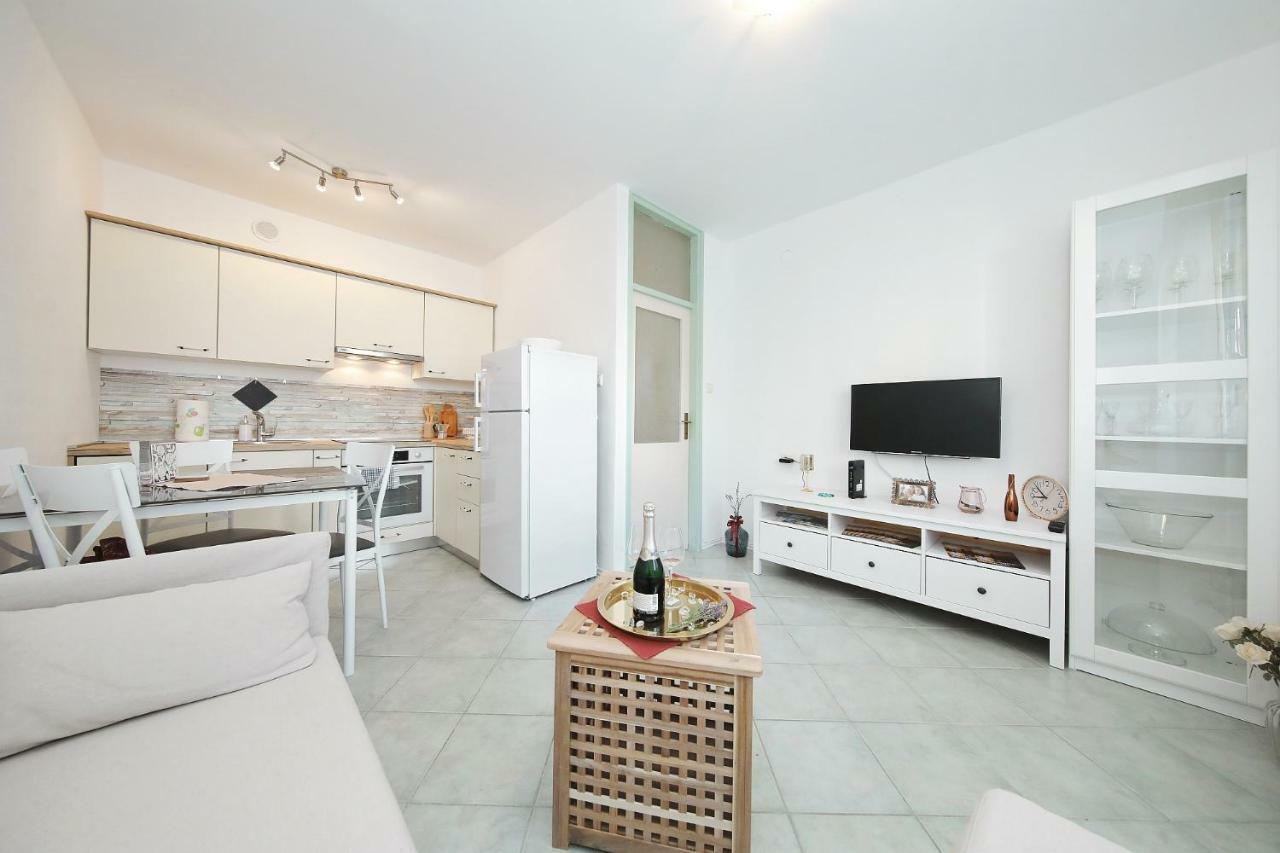 Apartman *